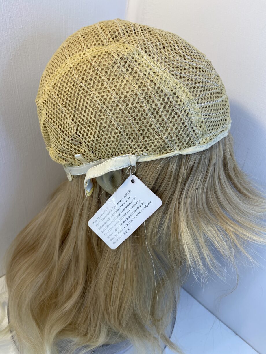New very long blonde wig. Bllw318