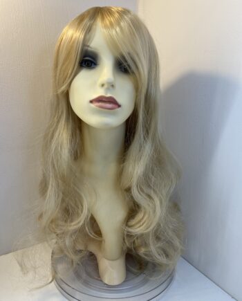 New very long blonde wavy wig. Bllw319