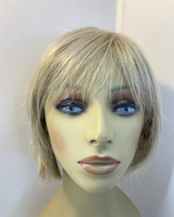 Super soft blonde wig. Blms320