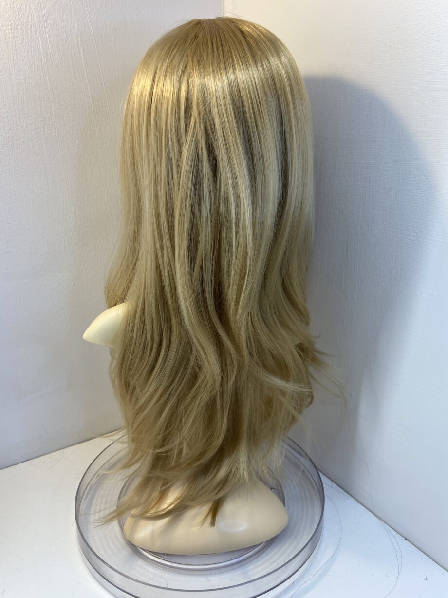 Extra blonde new wig. Bllw676