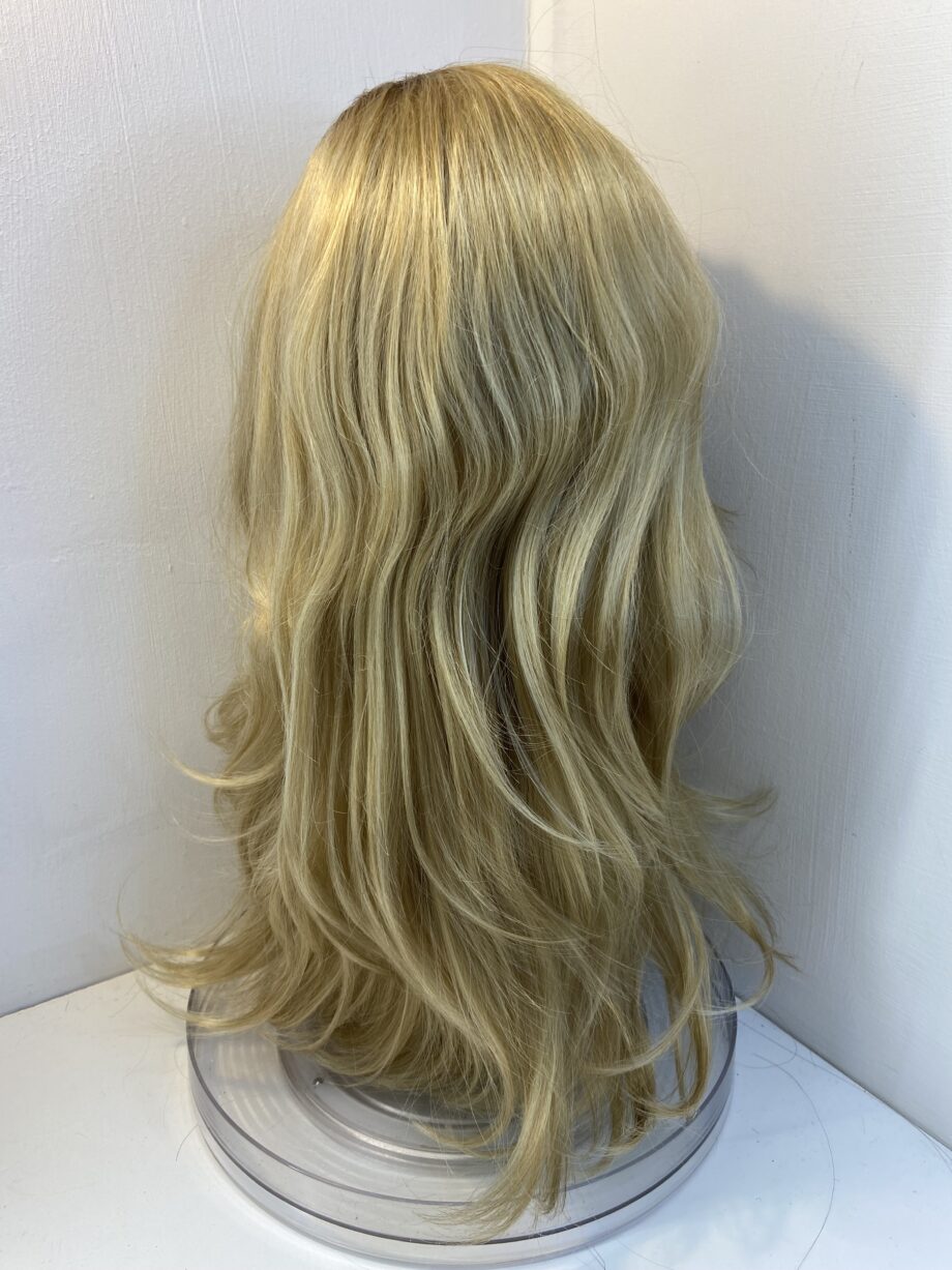 New long rooted blonde wig. Bllw677