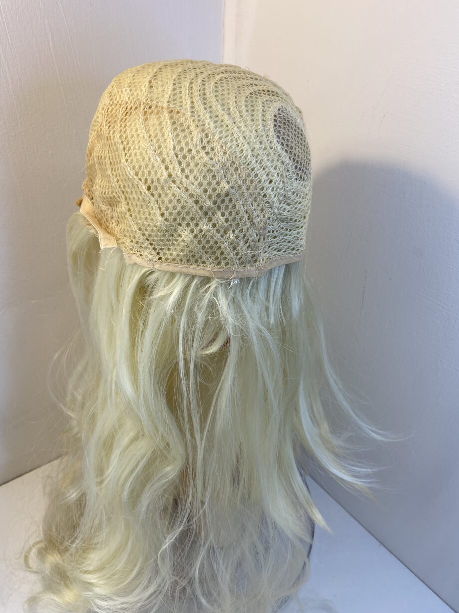 Extra long blonde new wig. Bllc240