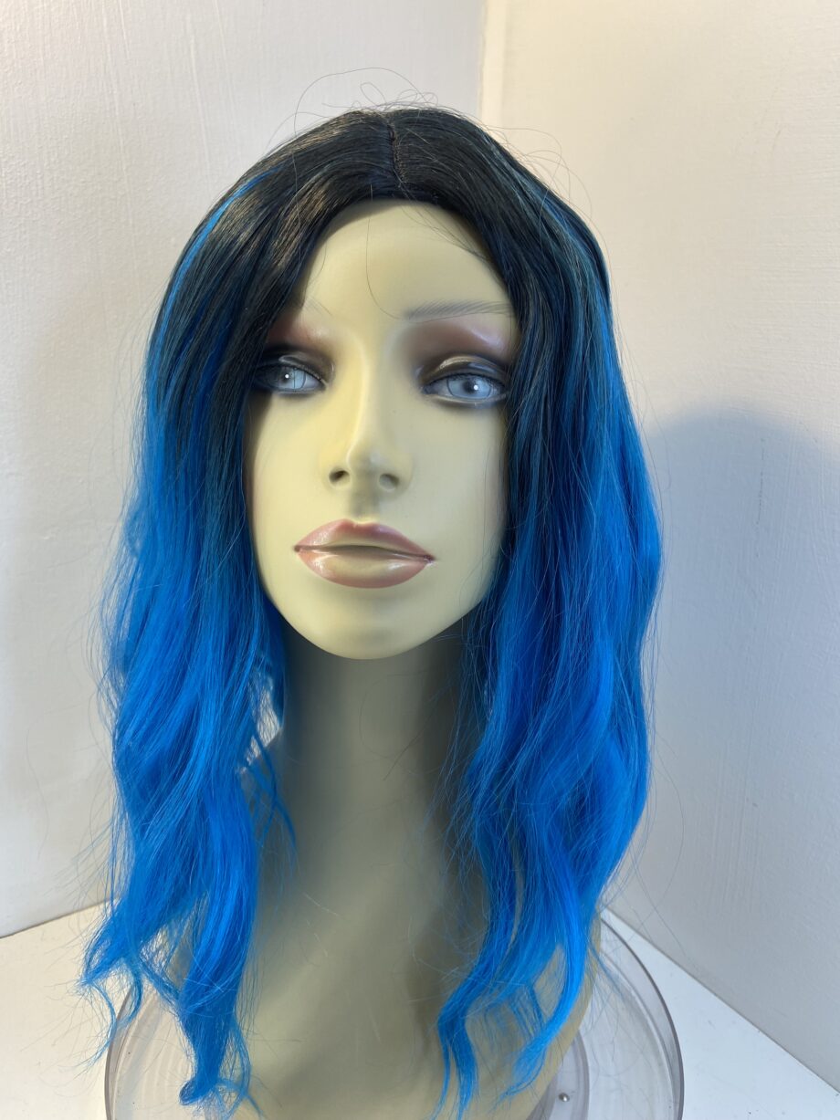 Electric blue rooted wig. Bluelw245