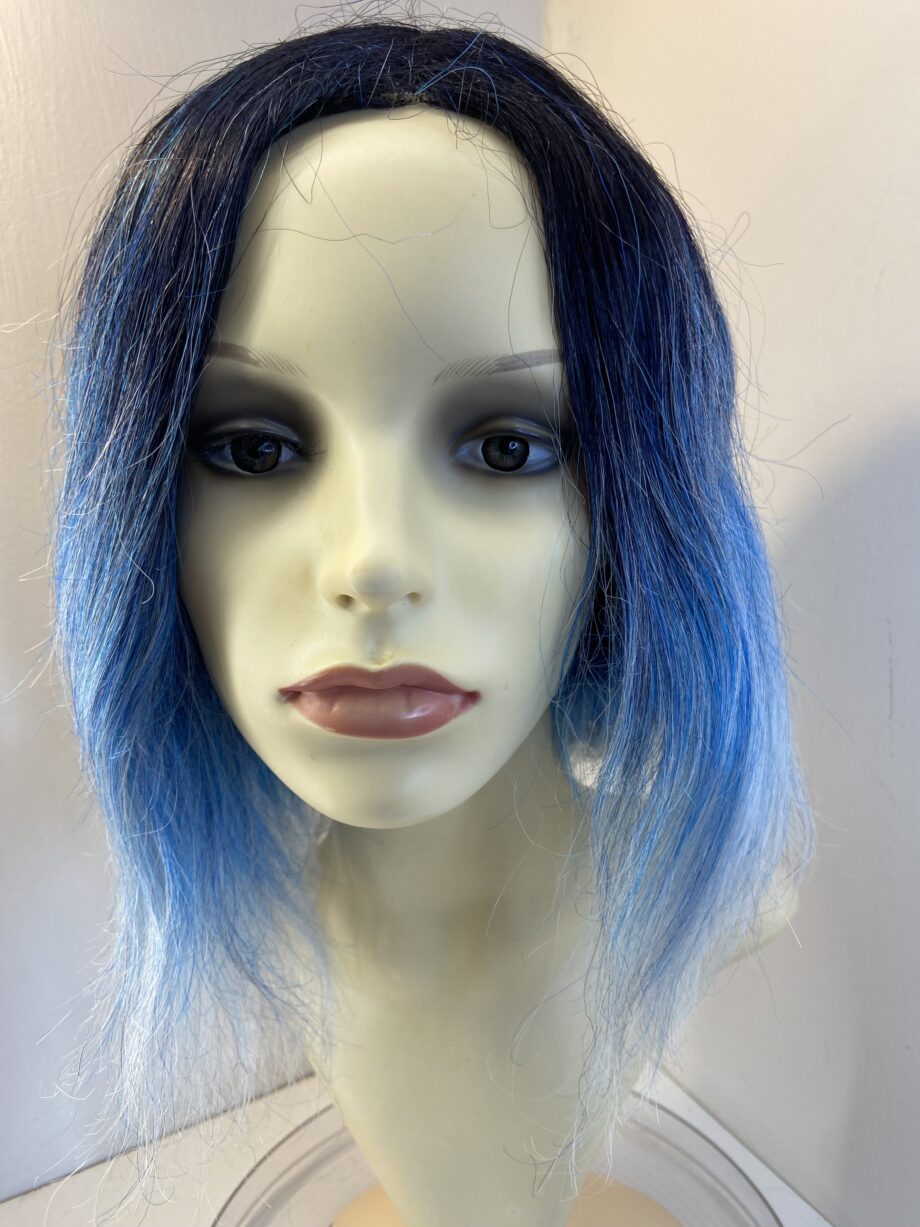 Blue rooted long wig. Bluelw246