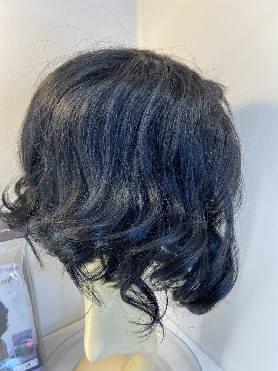 Black wavy new wig. Bllw802