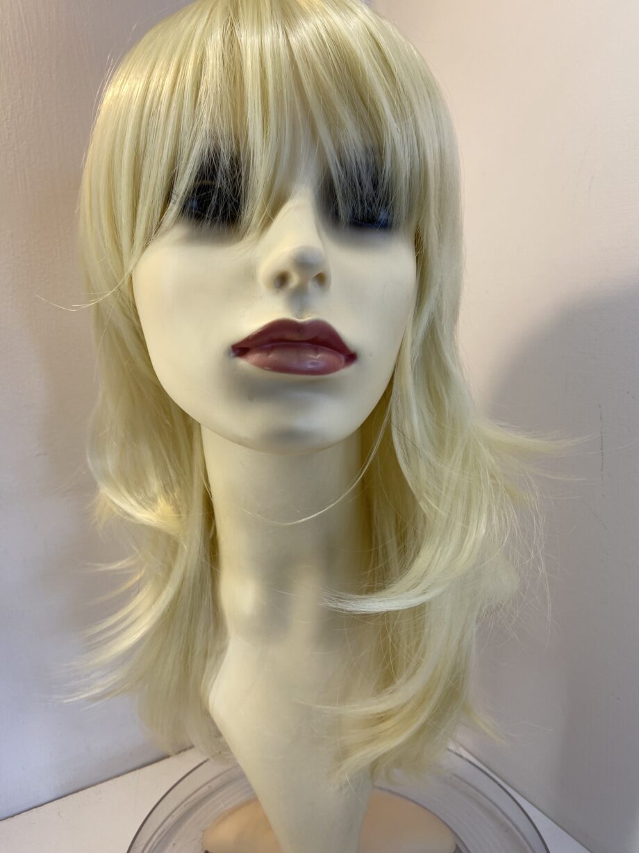 Long light blonde silky wig. Blmw248