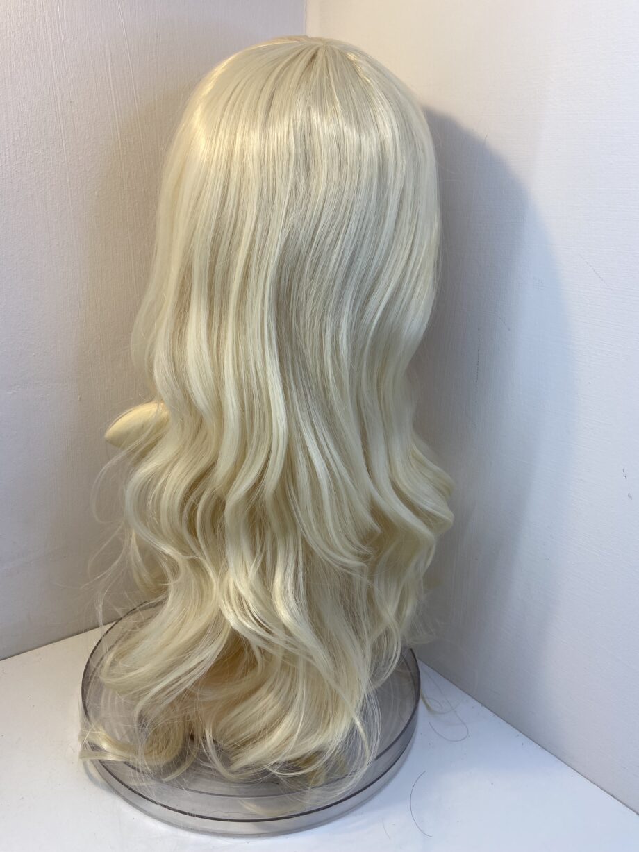 Long new blonde wig. Blls737