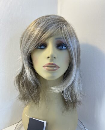 New platinum long wig. Pllw875
