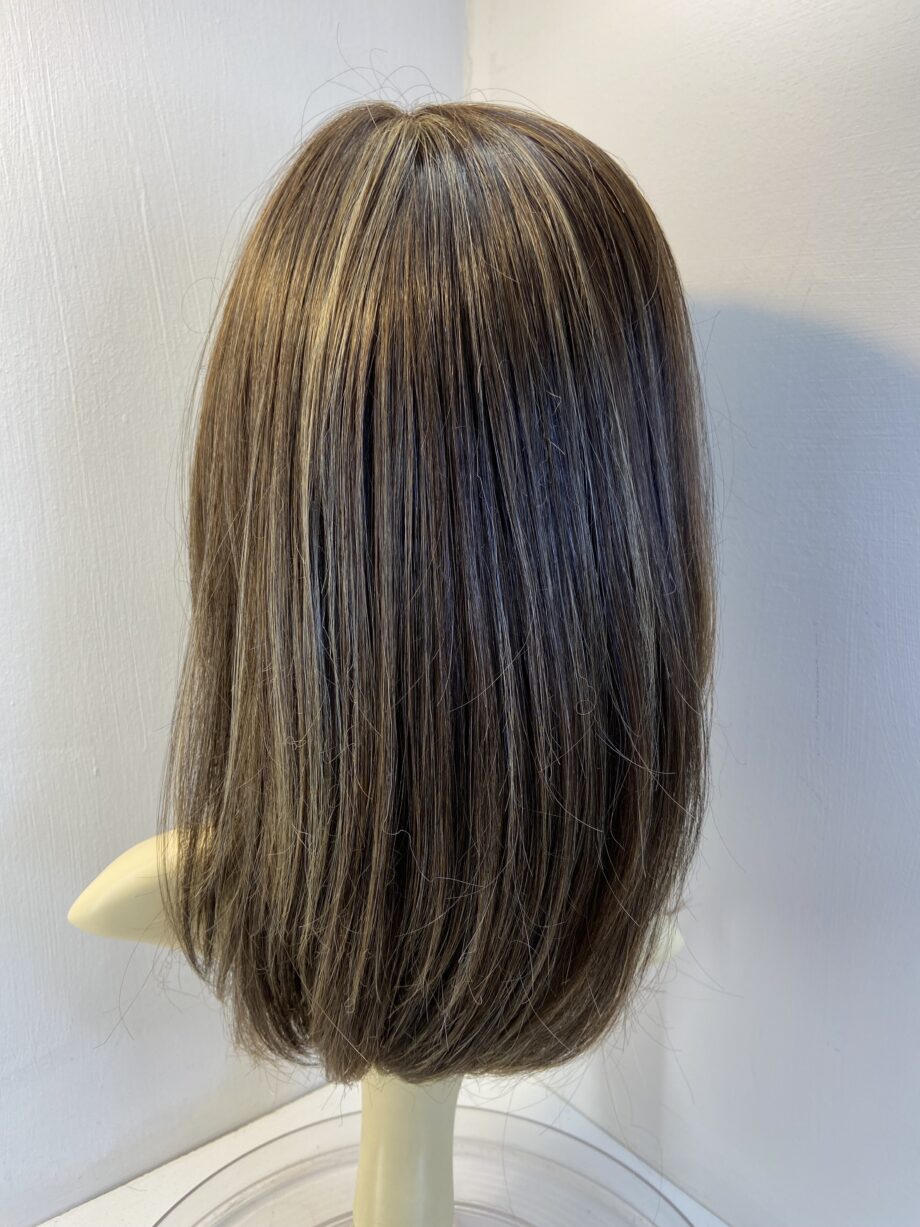 Belle tress long brown wig. Blls877