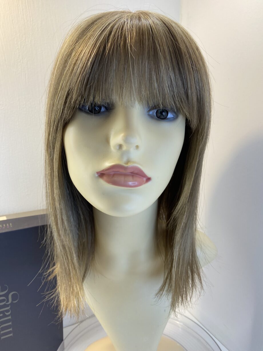 Long blonde beautiful wig. Bbllm806