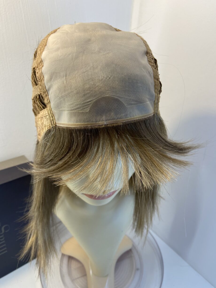 Long blonde beautiful wig. Bbllm806