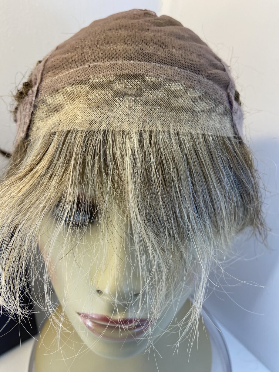 Short brown/blonde wig. Bblss807