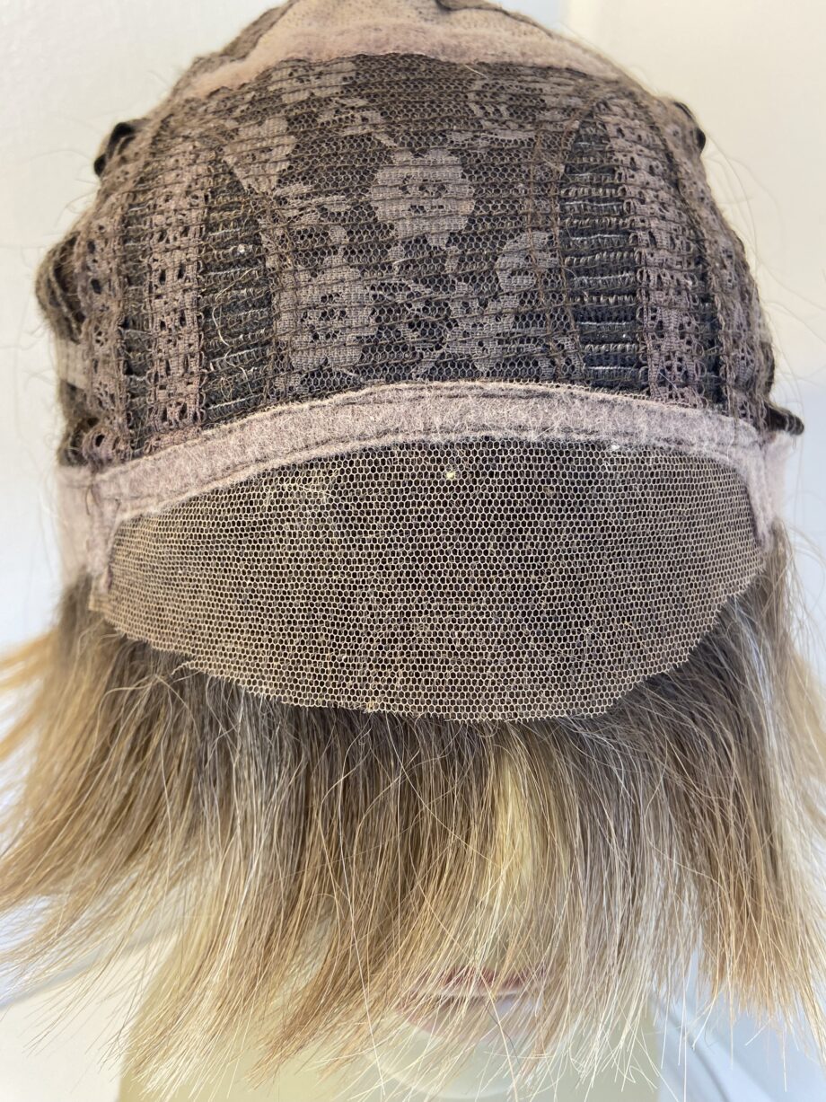 Soft stylish blonde wig. Blss532