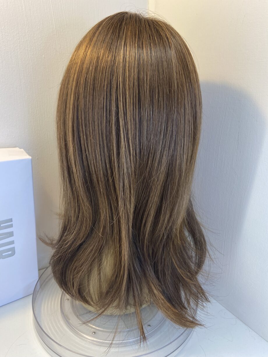 New long mocca rooted stylish wig. Bbrls813