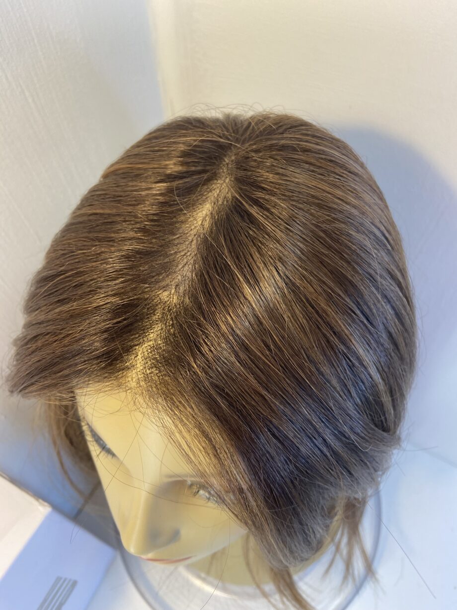 New long mocca rooted stylish wig. Bbrls813