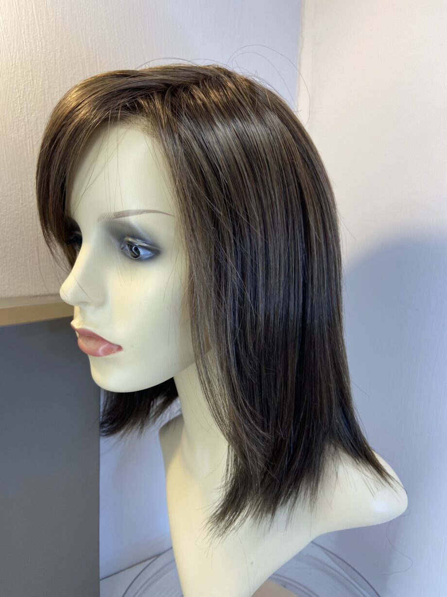 New long brown wig. Bbrls812