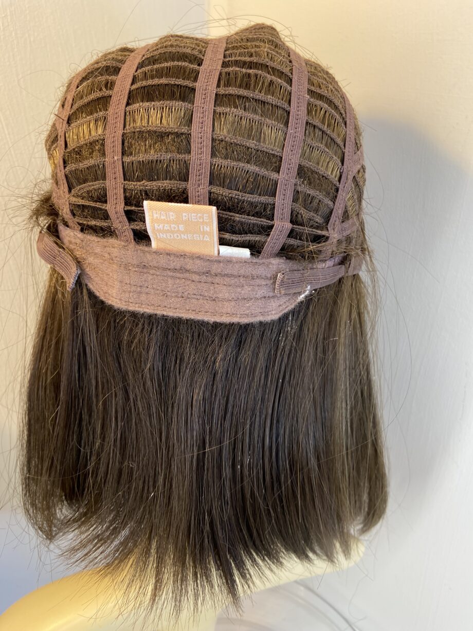 New long brown wig. Bbrls812