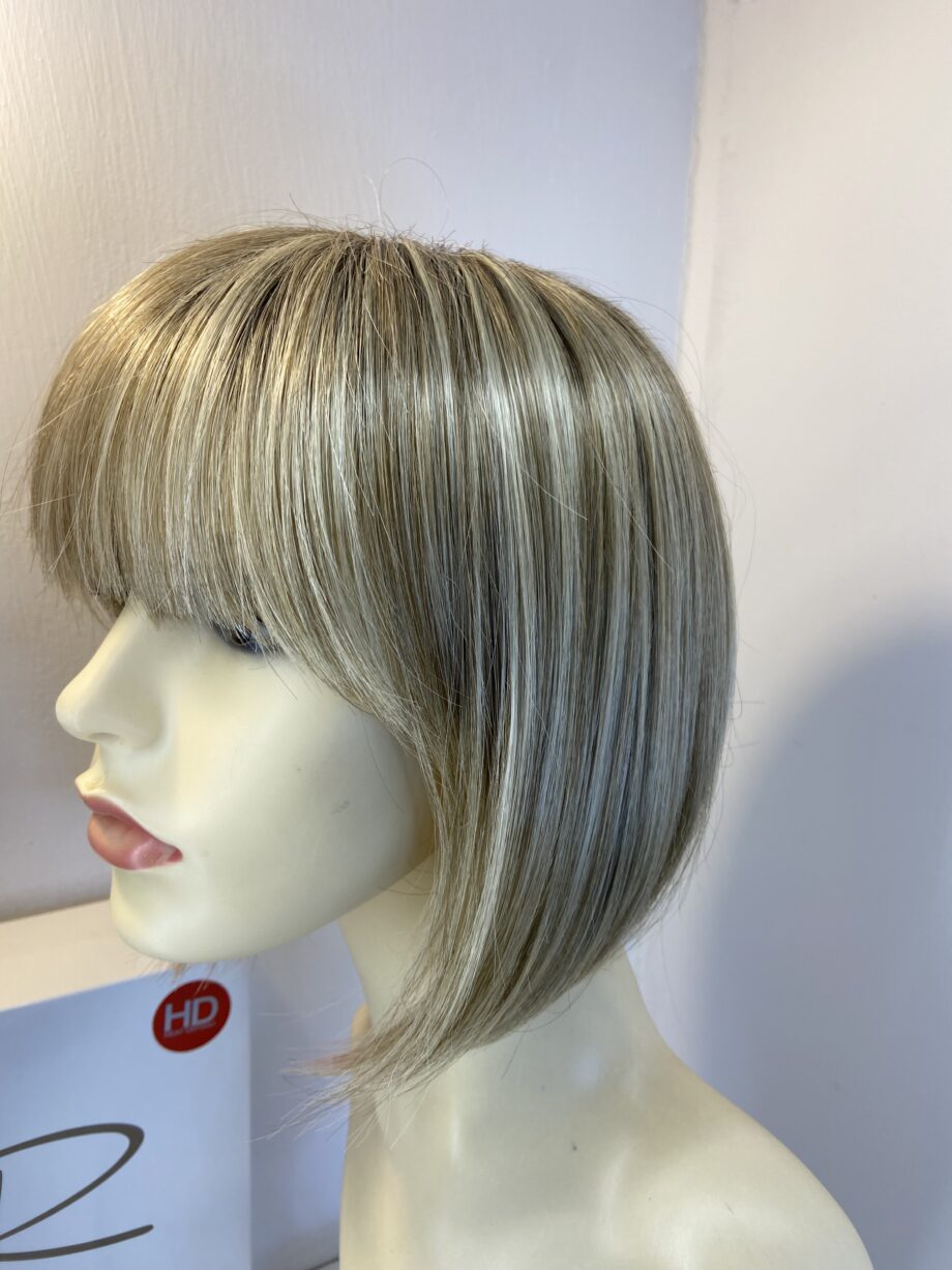 Blonde rooted wig. Bblms816