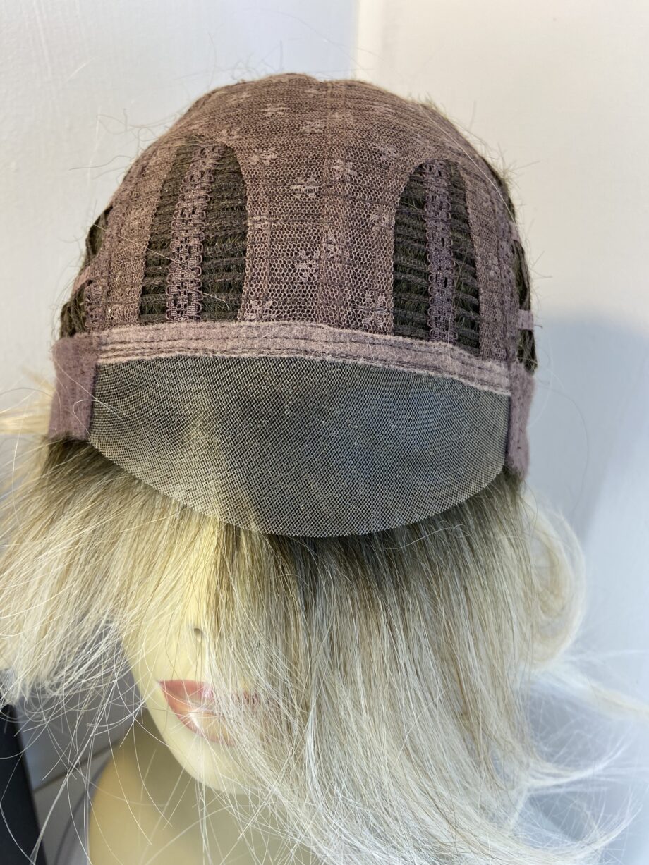 Blonde rooted Jon Renau wig. Bblms817