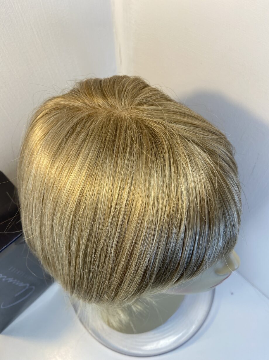 Rene of Paris spring honey wig. Bblls820