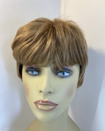 New honey /sandy coloured wig. Brss154