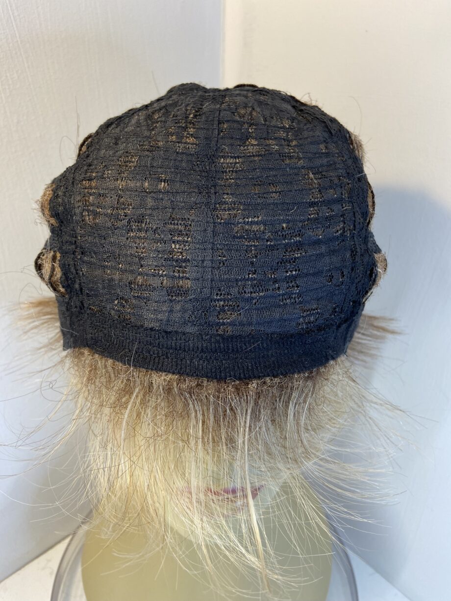 New blonde short wig. Blsw156