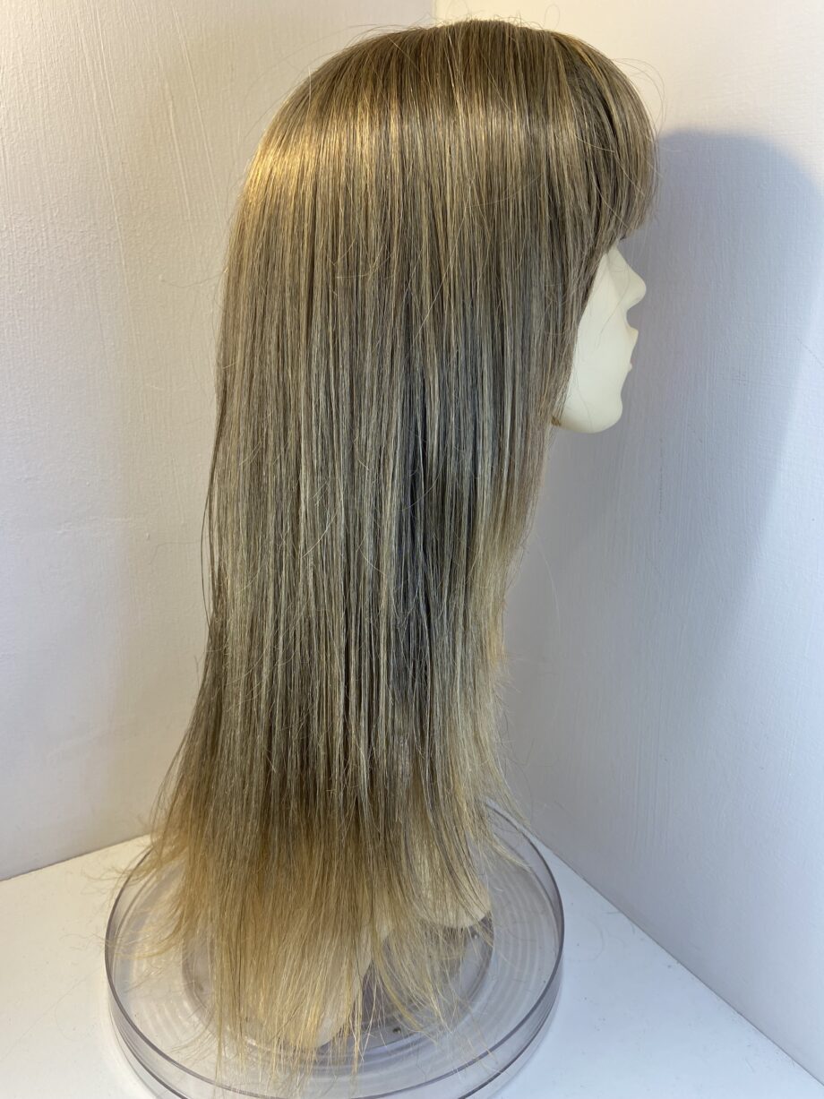 Long blonde wig. Blls158