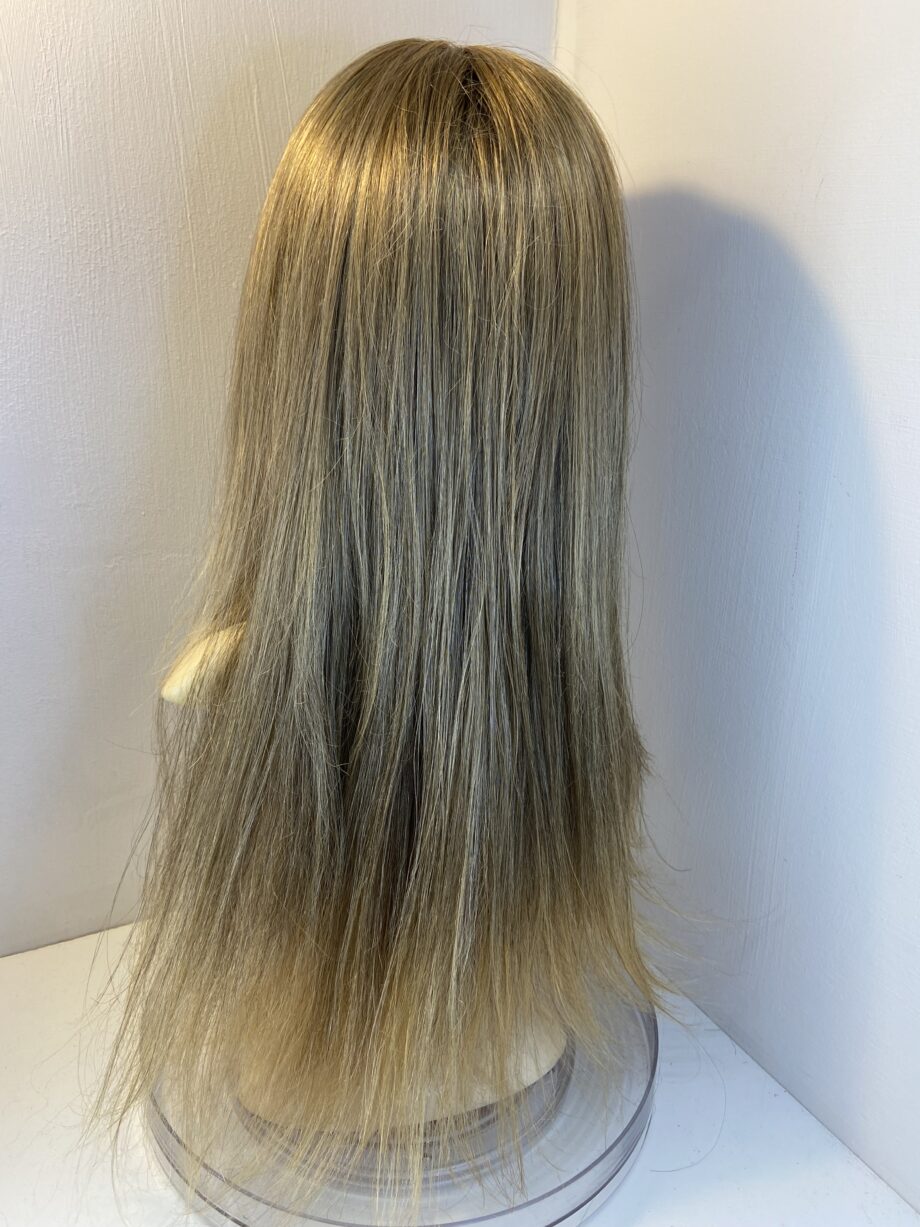 Long blonde wig. Blls158