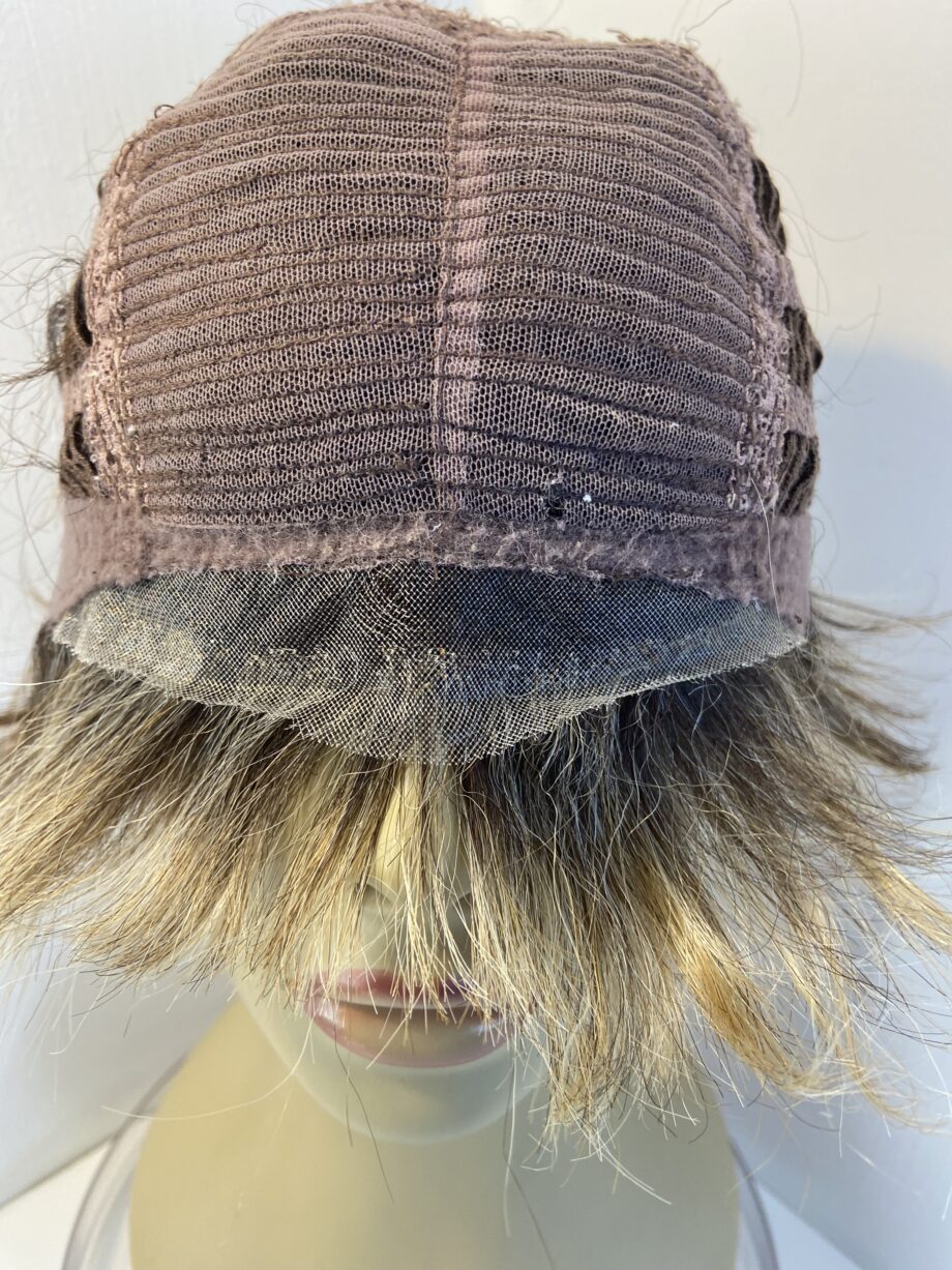 Soft rooted blonde wig. Blss710