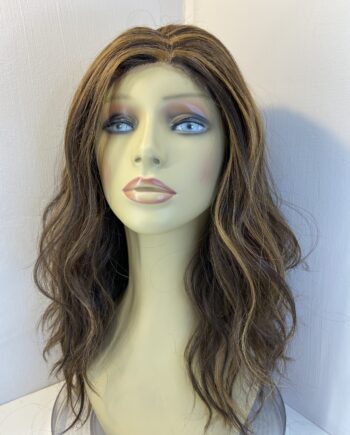 New stunning brown wavy long wig. Belw326