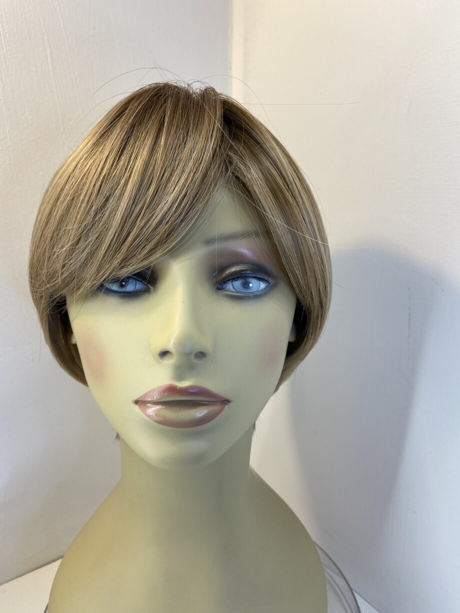 New short light brown wig. Brss329