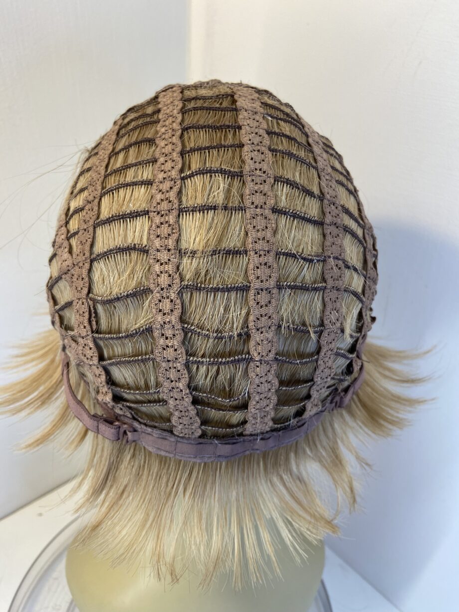 New short light brown wig. Brss329