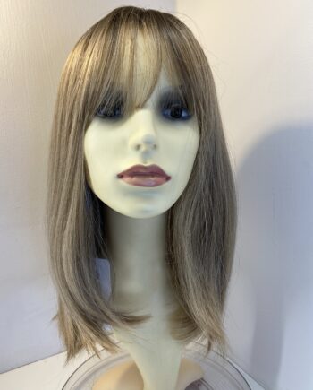New long blonde light brown rooted wig. Blls330
