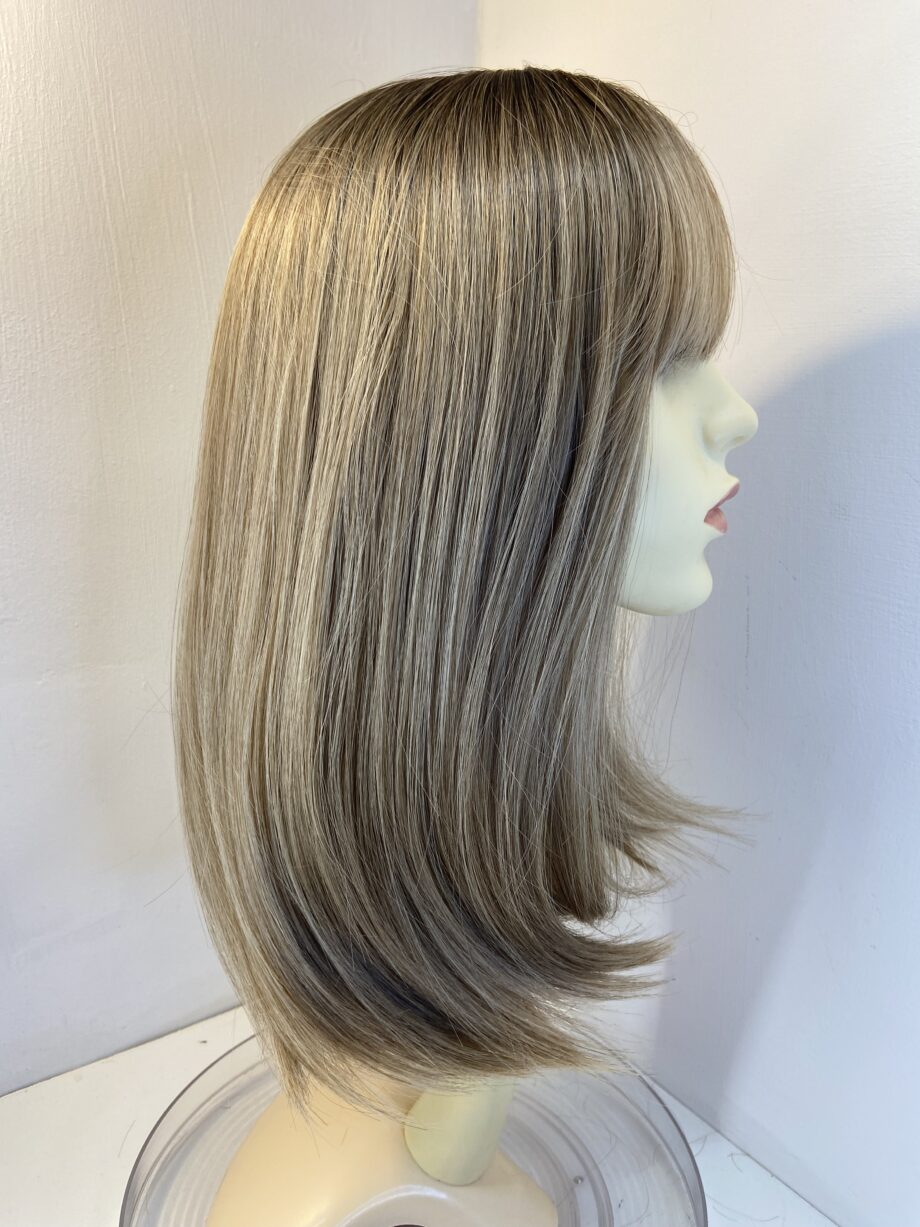 New long blonde light brown rooted wig. Blls330