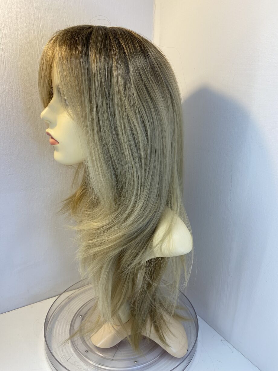 New long blonde rooted wig. Blls880