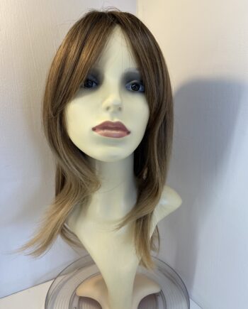 Long brown new wig. Brls884