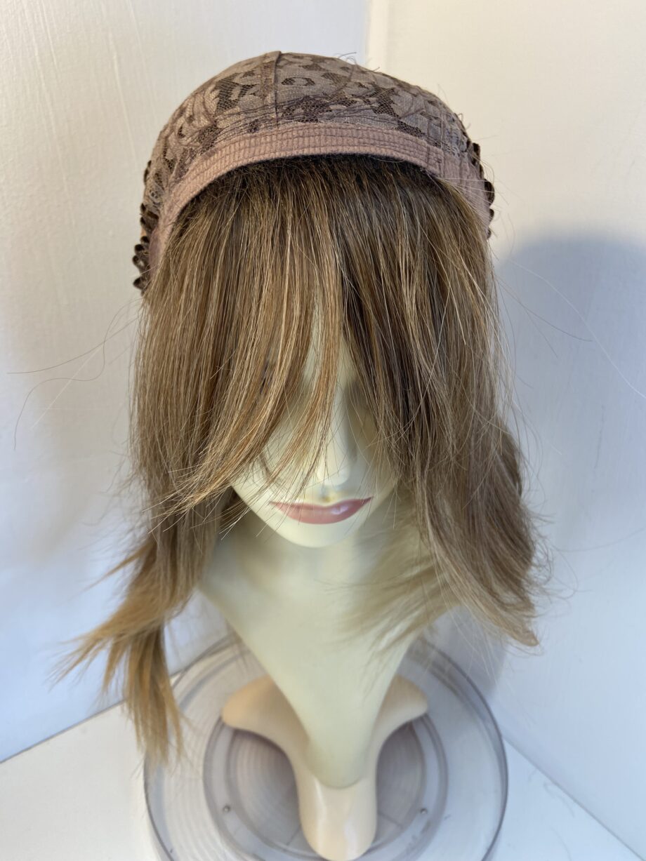Long brown new wig. Brls884