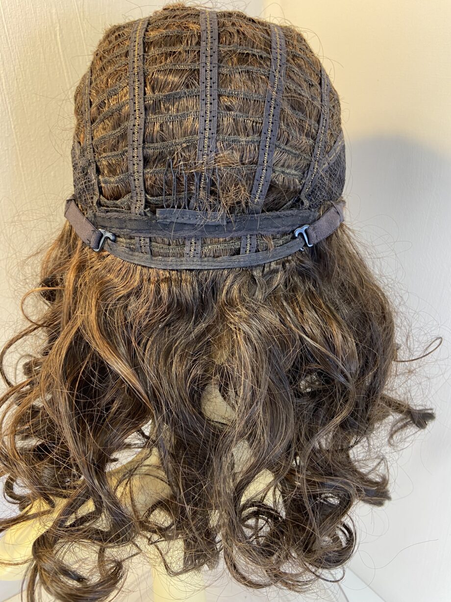 Long curly dark brown wig. Brlc682