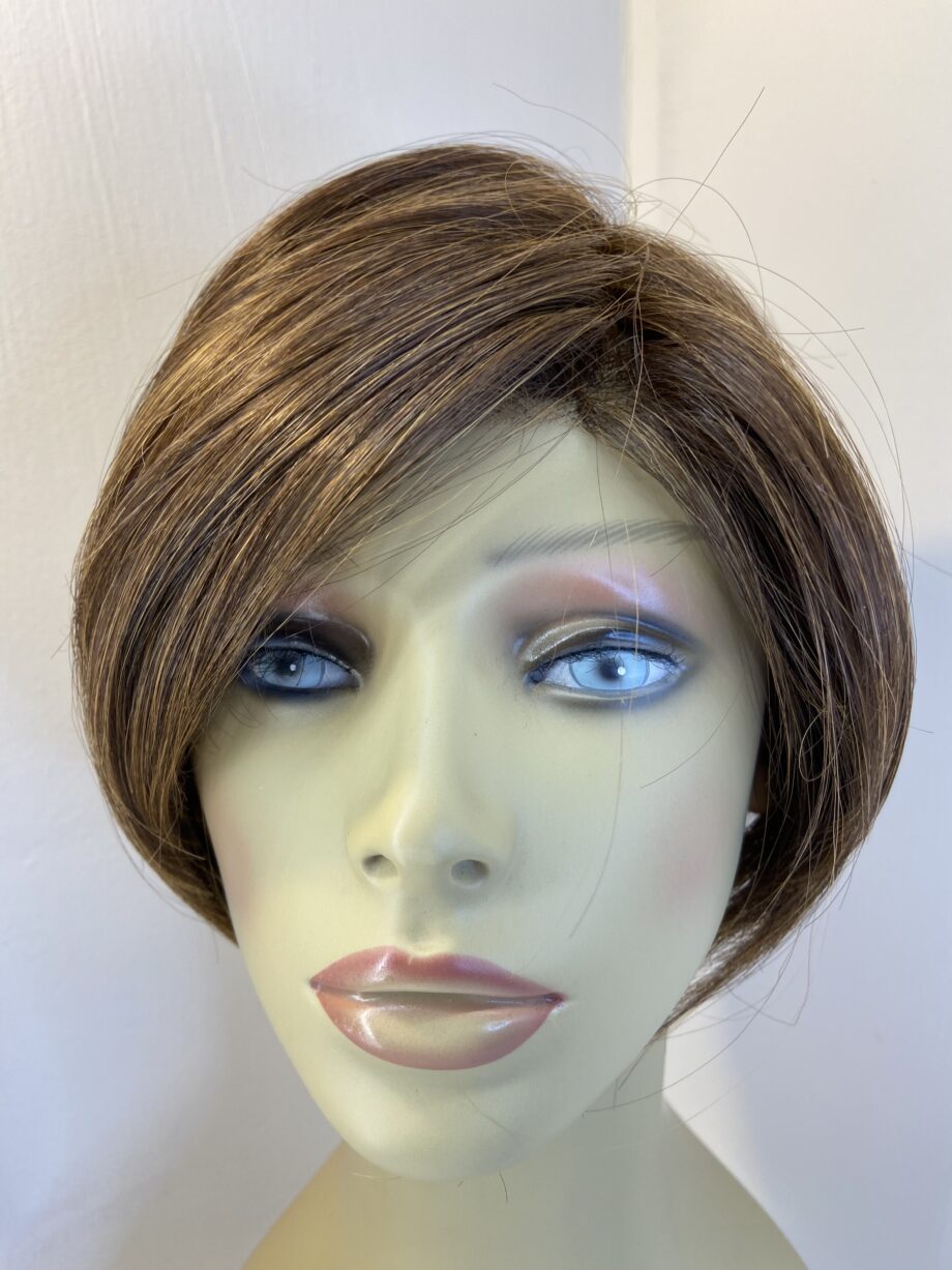 Short brown as new wig. Brss683