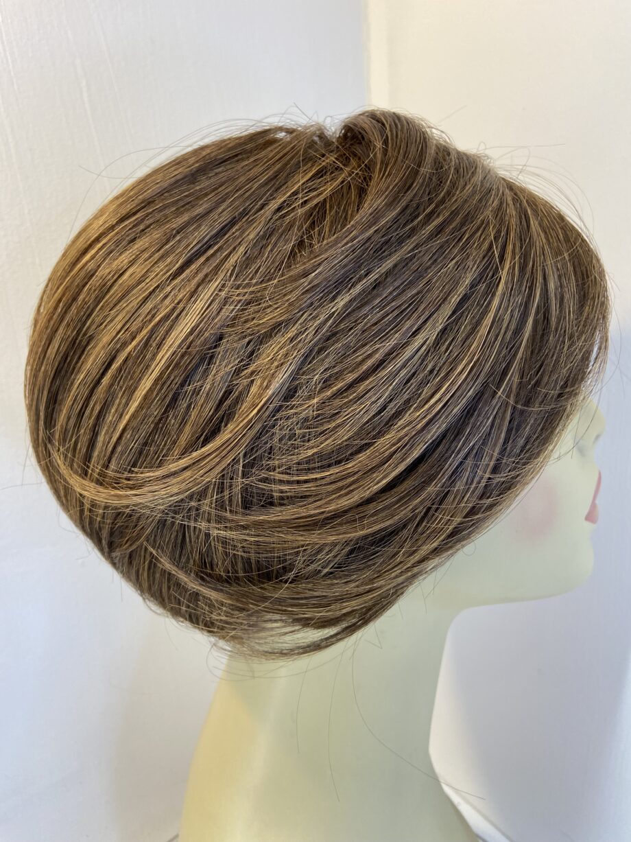 Short brown as new wig. Brss683