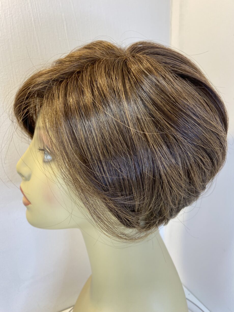 Short brown as new wig. Brss683