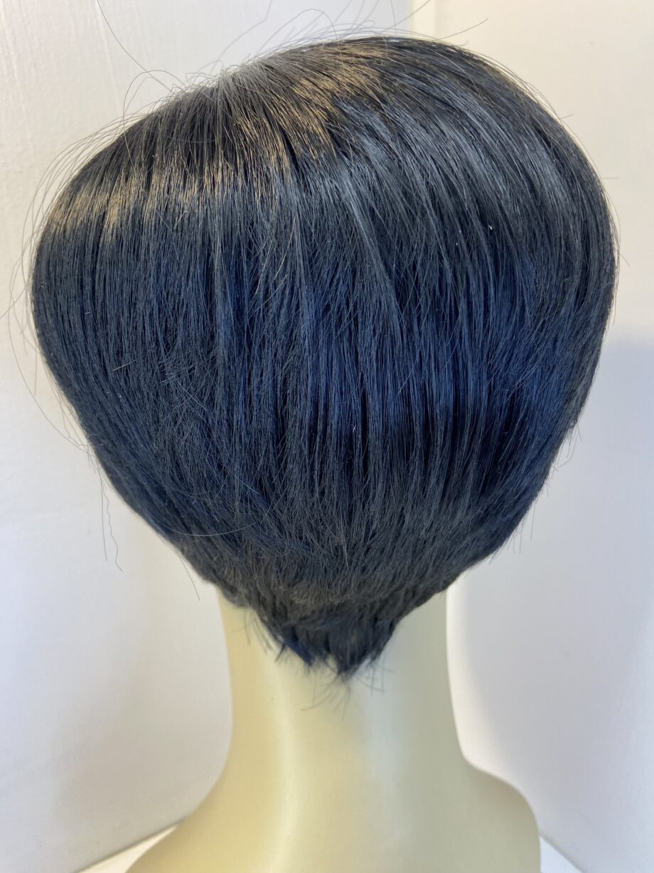 Black short new wig. Blss684