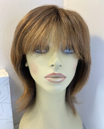 Noriko reddish brown wig. Bbrms828