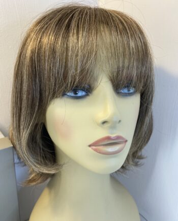 Brown mid length wig. Bbrms829
