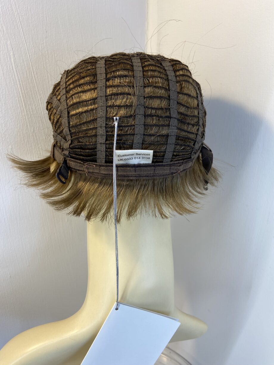 New autumn harvest short wig. Bbrss831