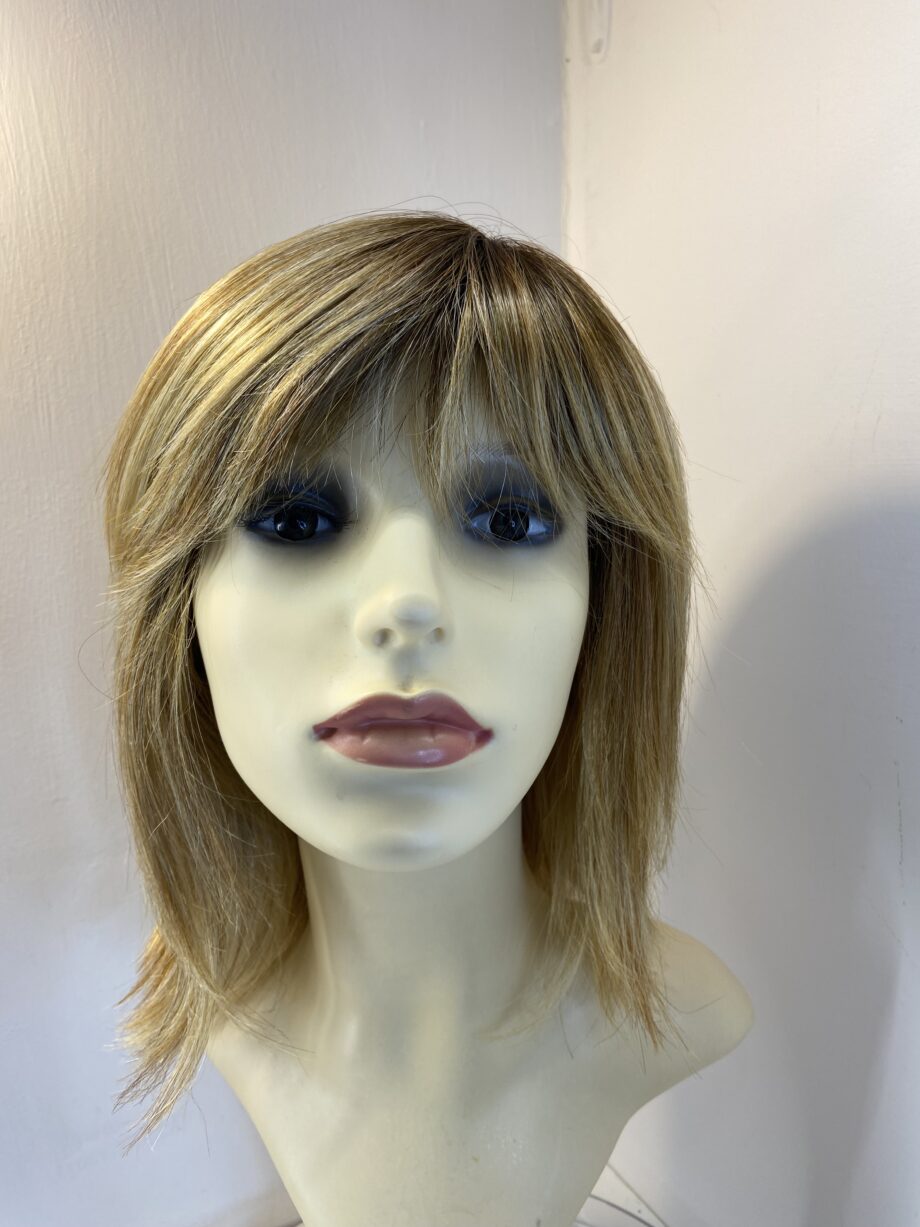 Beautiful blonde routed wig. Blls687