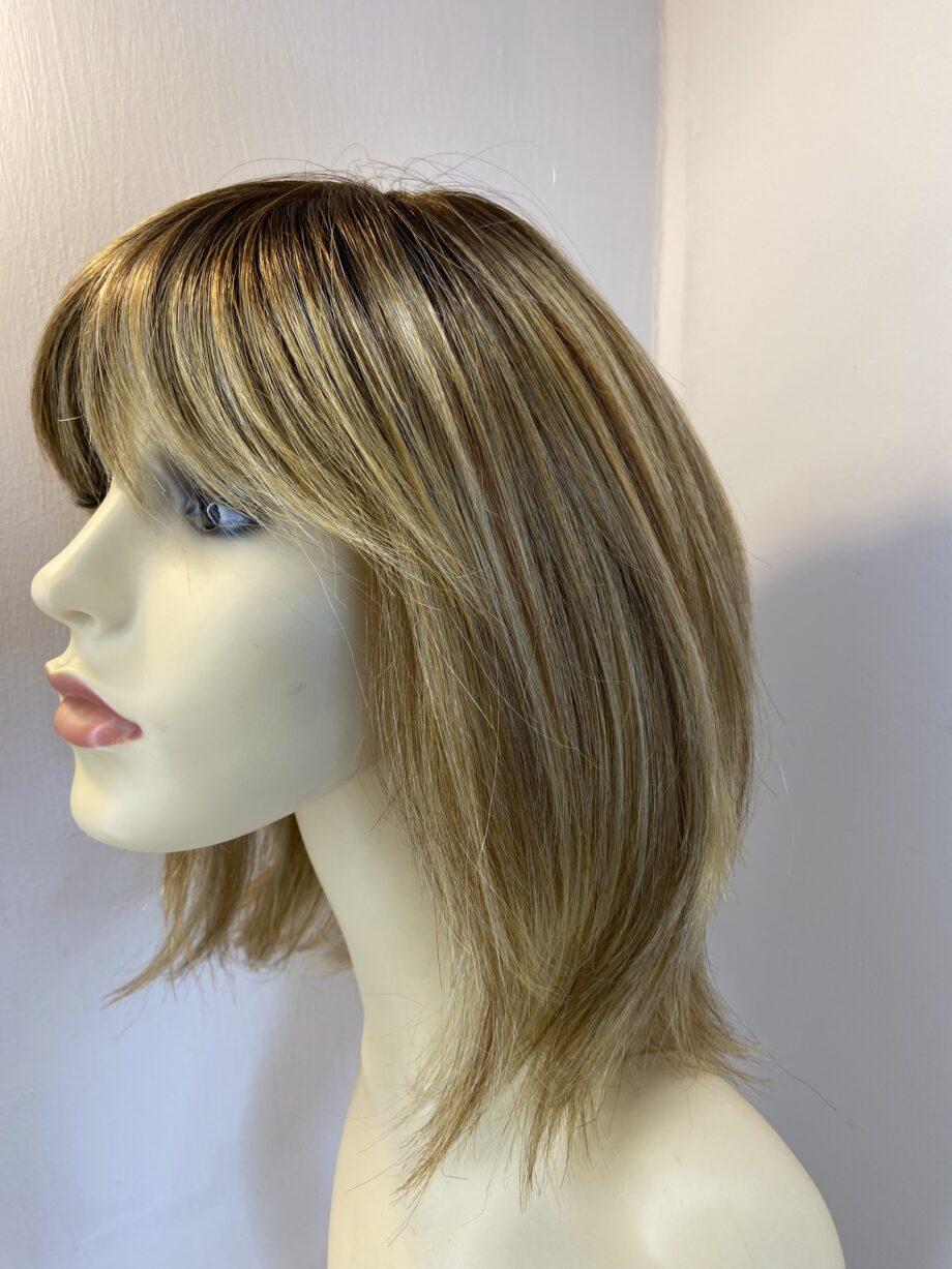 Beautiful blonde routed wig. Blls687