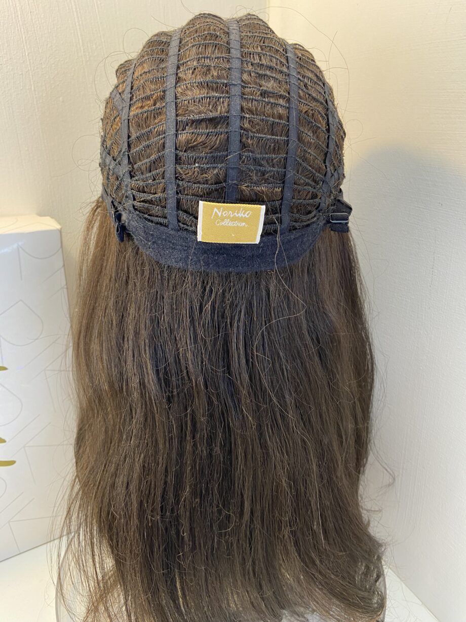 New coffee latte long brown wig. Bbrlw834