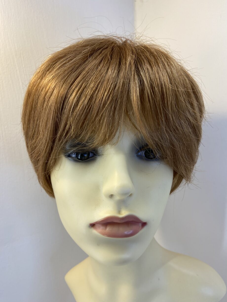 New reddish brown wig. Brss165