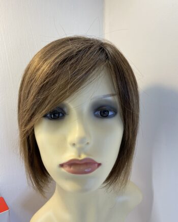 Designer brown wig. Bbrms837